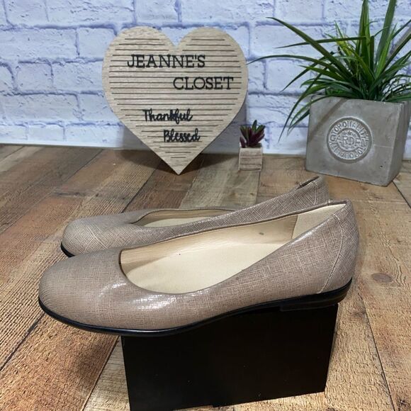 SAS Women's Scenic - Fog - Picture 2 of 11